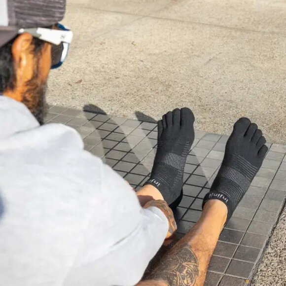 2-Pack Injinji Toe Socks Run Lightweight No‑Show Black L - Picture 10 of 10